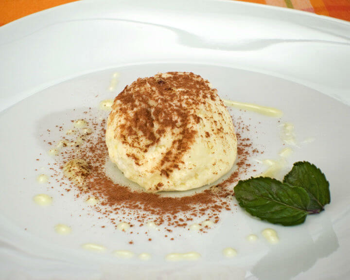 Mousse od bijele čokolade s maslinovim uljem - Fini Recepti