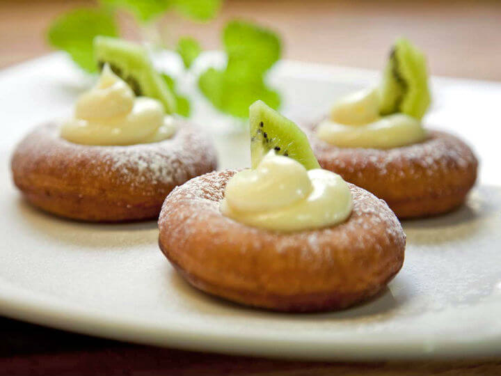 Američke krafne (donuts) s pudingom od vanilije i kivijem - Fini Recepti by Crochef