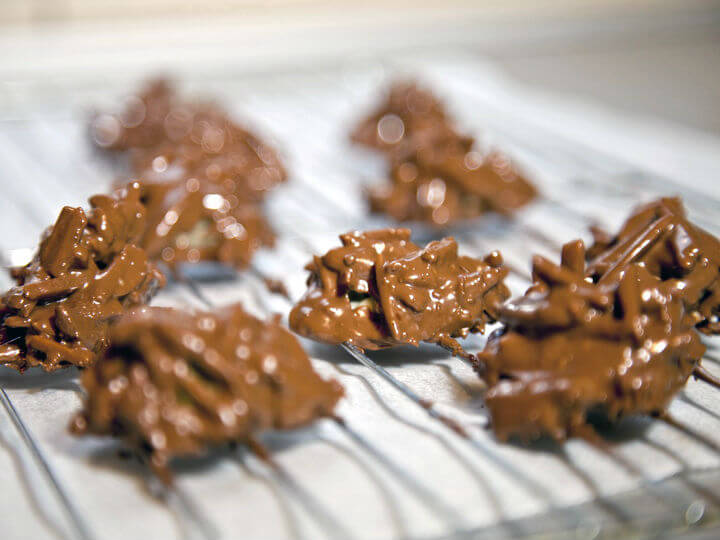 Slatki zalogajčići od badema u čokoladi - Fini Recepti by Crochef