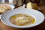 Toskanska juha sa zapečenim kruhom