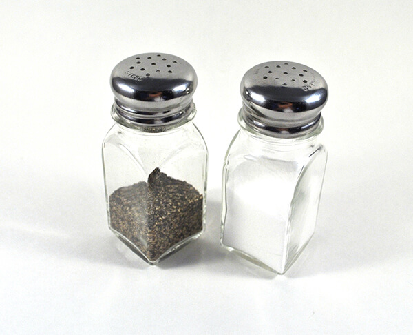 salt-and-pepper-shakers