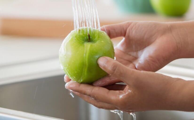 Trebate li uvijek oprati jabuku prije konzumacije?