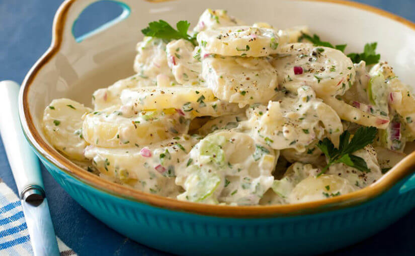 Kremasta krumpir salata s jajima i celerom